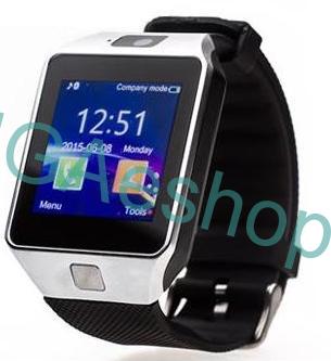 Chytré hodinky s kamerou SMARTWATCHONE (Slot pro Micro Sim (může být použit jako samostatný mobilní telefon) ● Slot pro MicroSD karty až 32 GB, možnost uložení dat (karta není součástí balení) ● Vestavěná kamera, funkce focení)